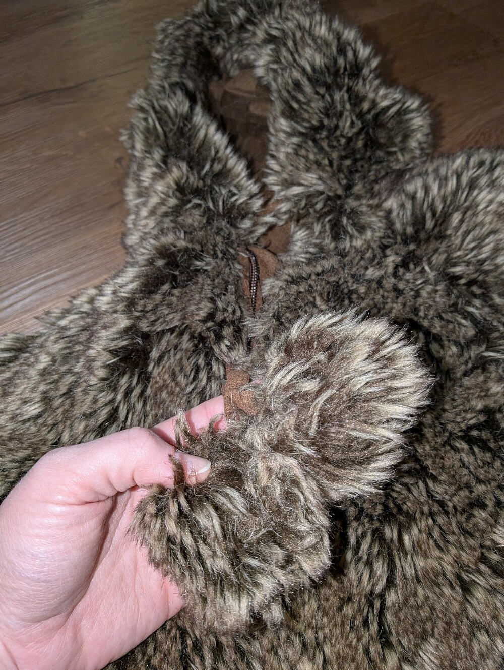 London & Cole Faux Fur Baby Bunting Suit 0-6 Months - Picture 3 of 10
